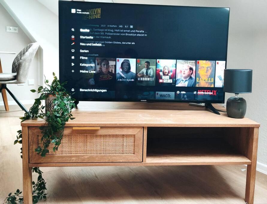 Stylische Altstadtwohnung - Netflix - Smart Tv - Schlafsofa Fur 3 Personen Erfurt Exterior photo